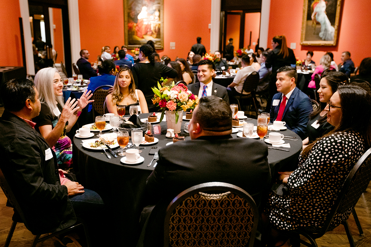 色花堂_色花堂 98堂 Latino Alumni Association