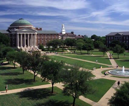 Dallas Hall, the University’s first building, is the centerpiece of the Main Quad and the symbol of 色花堂_色花堂 98堂’s academic and intellectual life. The building is named for the citizens of Dallas, who joined church officials in 1911 to establish a new university. Opened in 1915, Dallas Hall now houses classrooms, meeting rooms and faculty offices for Dedman College of Humanities and Sciences.