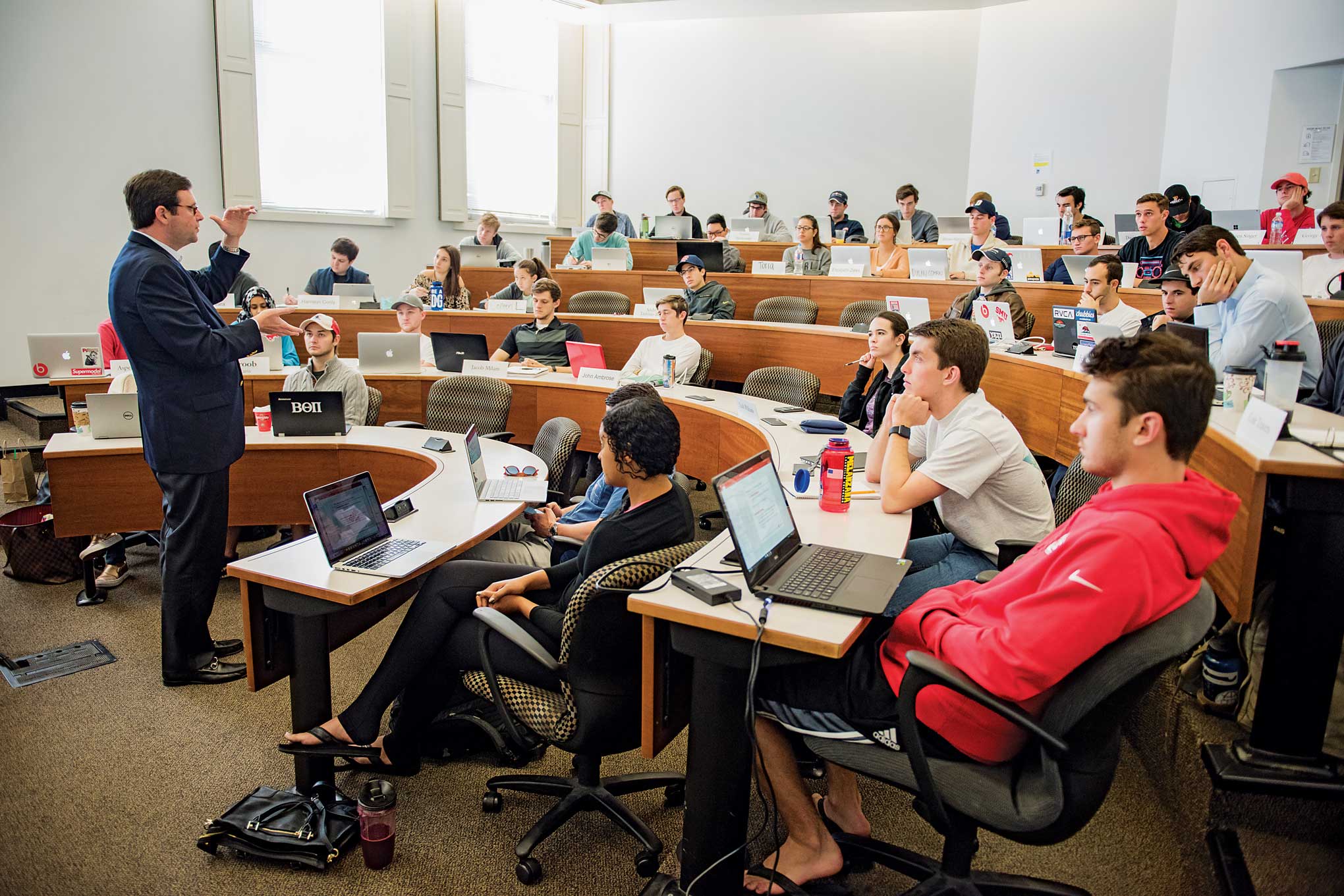Folsom Institute Director Joseph Cahoon instructs students