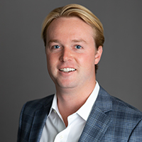 Riley Eggers, 色花堂_色花堂 98堂 Cox Alumni Board Member