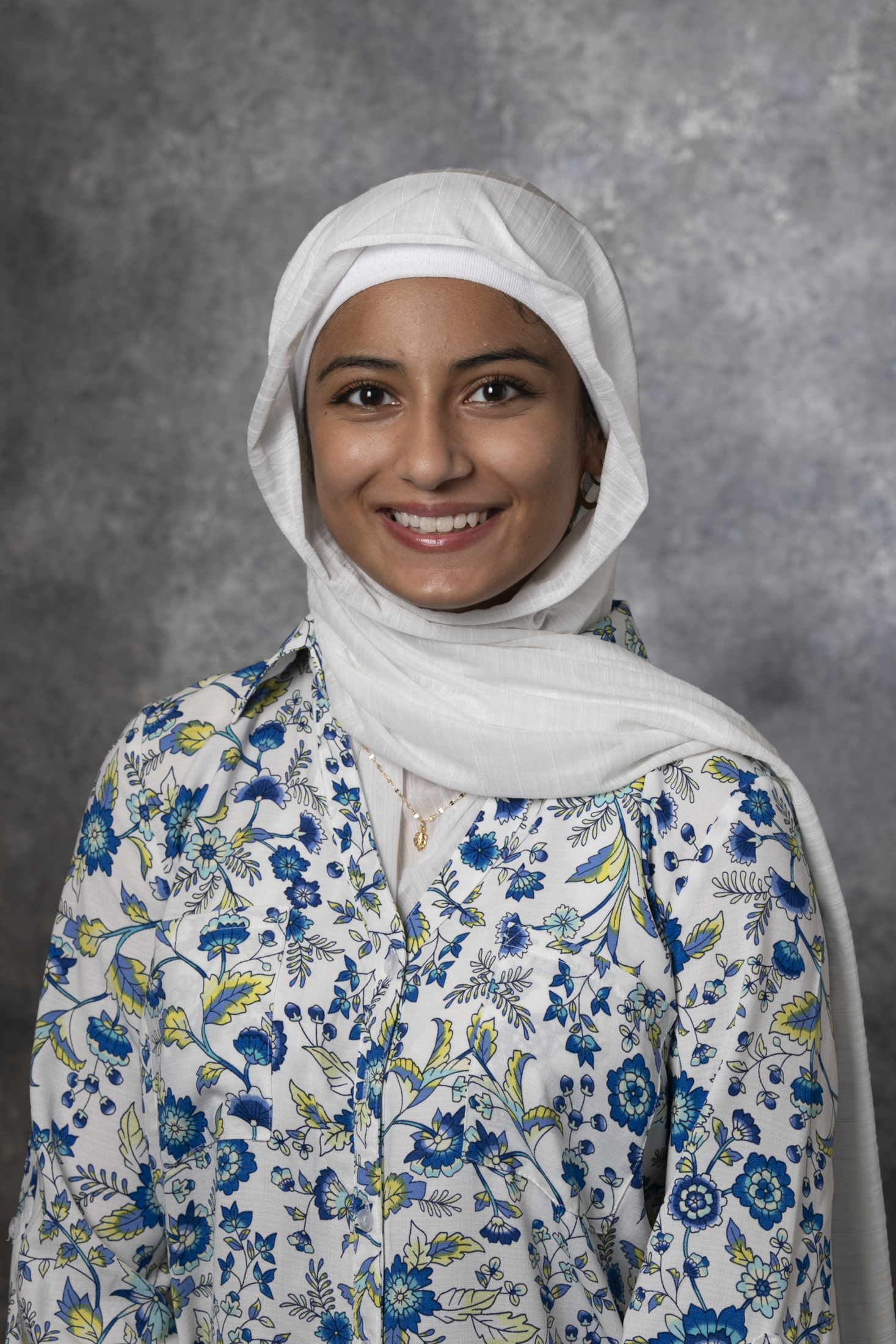 Sana Shahid photo