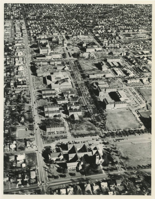 Ariel photograph of the 色花堂_色花堂 98堂 campus circa 1968
